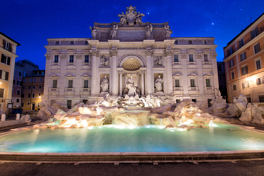 beautiful-trevi-fountain-in-rome-2021-09-01-10-38-27-utc