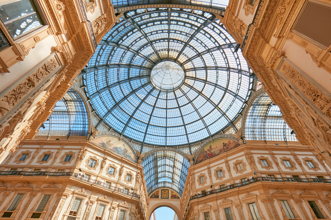 milan-vittorio-emanuele-gallery-interior-low-ang-2021-08-26-22-34-58-utc