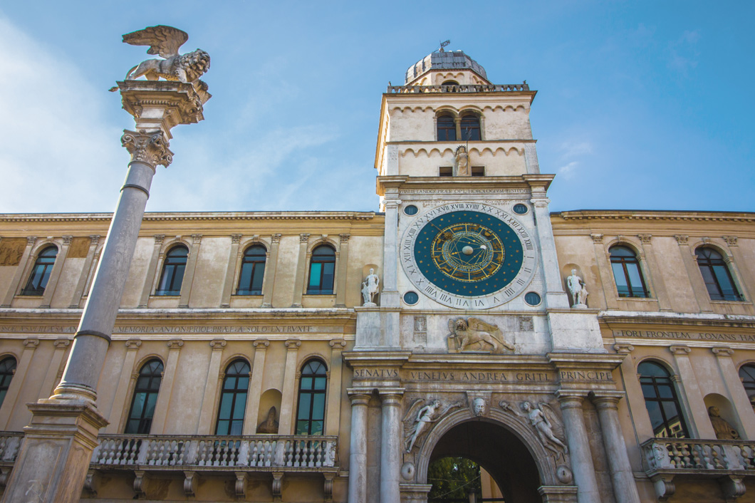 palace-of-the-captain-with-a-high-clock-tower-of-the-xvi-century-in-padua-italy